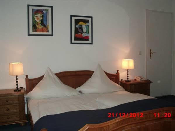 Badischer Hof Hotel Mannheim Exterior photo